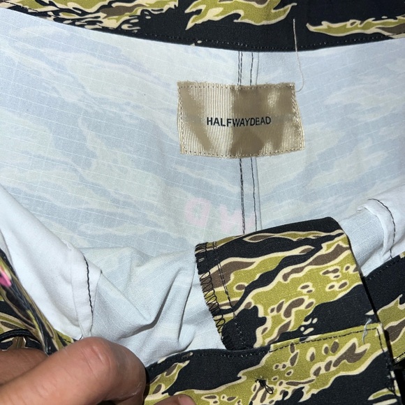 Halfway Dead Camo Pants - Picture 3 of 7